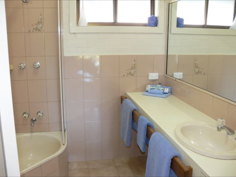 Settlement Motor Inn - Events Australia 4