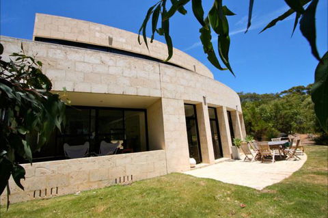 SLR Margaret River Holiday Homes - Events Australia 0
