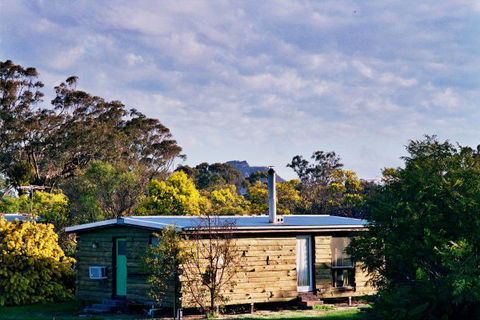Mt ZERO LOG CABINS  - Tourism Bookings 0