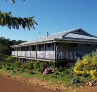Blue House Bed and Breakfast - Events Australia