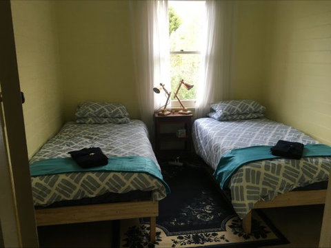 Fred's Place,  Derby - Tourism Bookings 2