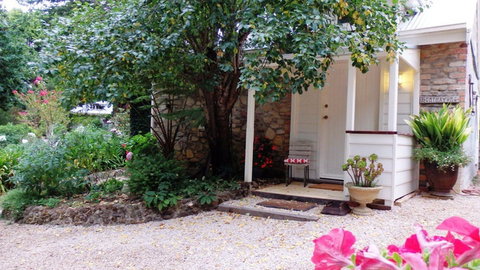 Harcourt Elms Bed And Breakfast - Events Australia 0