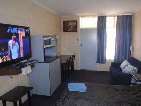 Murray Bridge Central Olympic Motel And Cottages - Events Australia 6