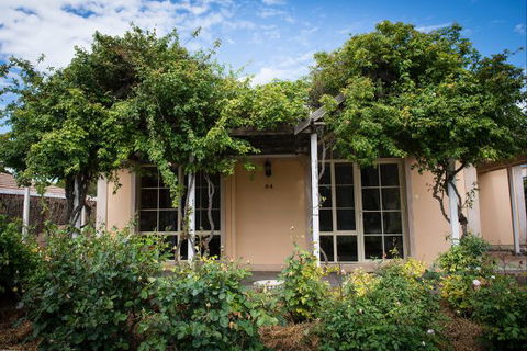 Olive House Accommodation Kimba - Tourism Bookings 0