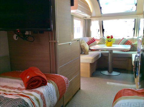 Seacove On The Beach - Events Australia 8