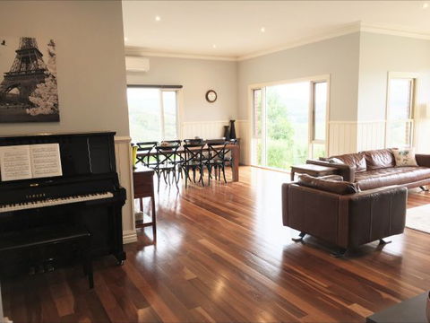 Shearer's Hill - Luxury Farm Stay - Accommodation Europe 1