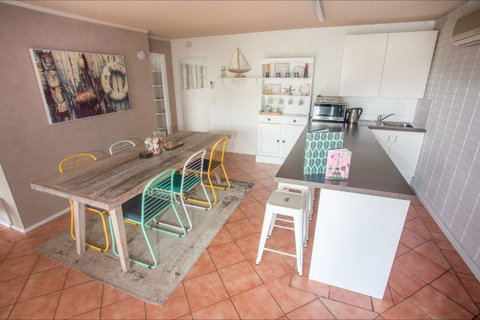 Arlingtons Accommodation - Events Australia 4