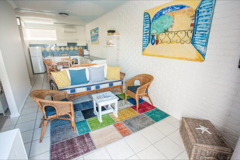 Arlingtons Accommodation - Events Australia 9