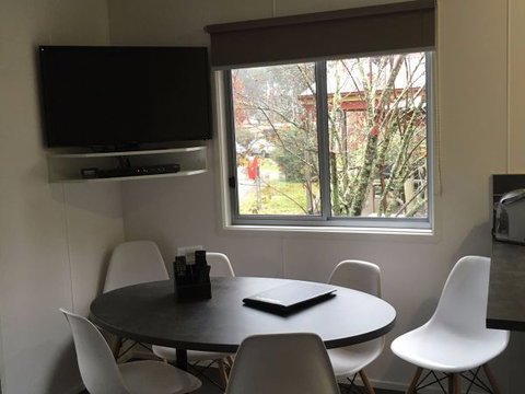 Bright Freeburgh Caravan Park - Events Australia 5