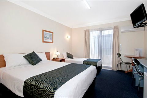 EconoLodge Waterford - Tourism Bookings 2