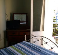 Foreshore Backpackers - Events Australia