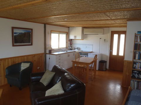 Guy's Cross Farm Cottage - Tourism Bookings 4
