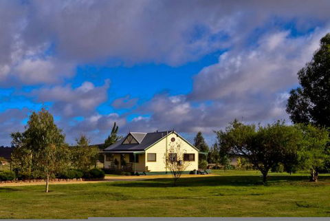 Heatherington Cottage - Events Australia 0