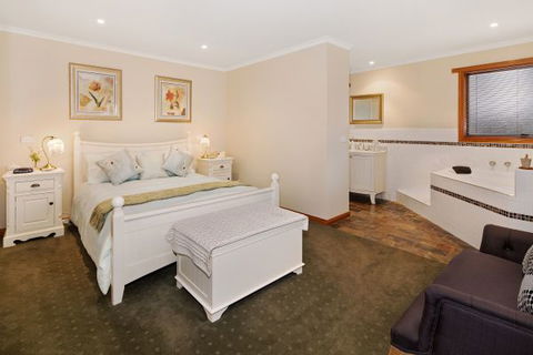 Heatherington Cottage - Events Australia 7