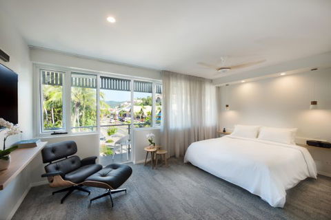 Heart Hotel And Gallery Whitsundays - Tourism Bookings 0
