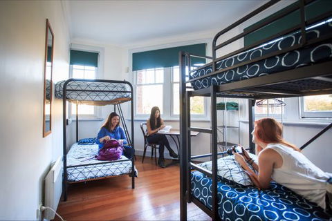 Hobart Central YHA - Tourism Bookings 4
