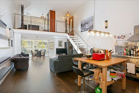 Lieu De Ville Suite - Tourism Bookings 1