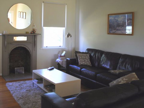 Orange Tree Cottage - Events Australia 5