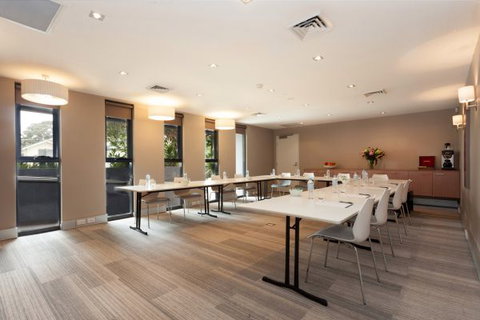 Quest Mascot Apartment Hotels - Accommodation Europe 2