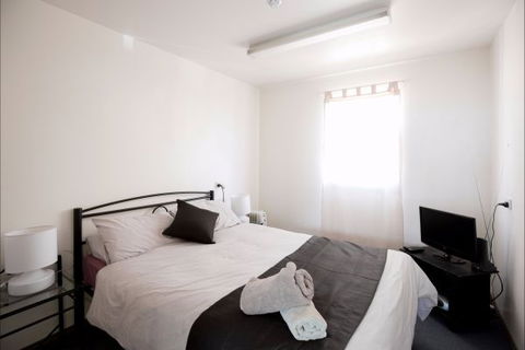 The Nook Backpackers - Tourism Bookings 1
