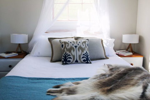 Wines For Joanie Cottage - Events Australia 1