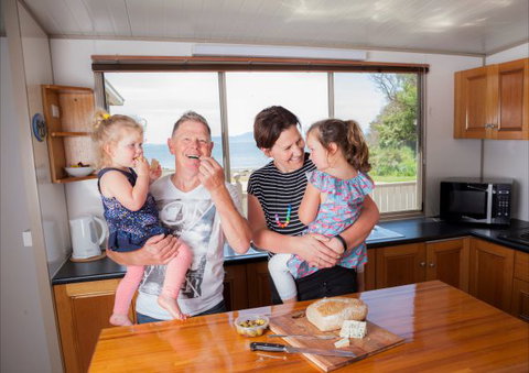 Yanakie Caravan Park - Events Australia 7