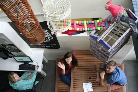 Zing! Backpackers Hostel - Events Australia 3