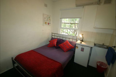 Zing! Backpackers Hostel - Events Australia 5