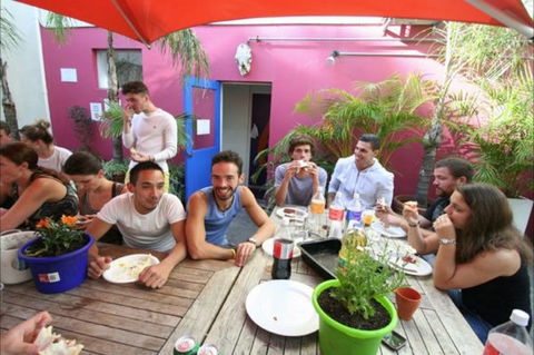 Zing! Backpackers Hostel - Events Australia 7