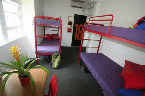 Zing! Backpackers Hostel - Events Australia 9