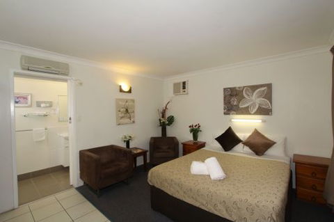 Charm City Motel - Events Australia 22