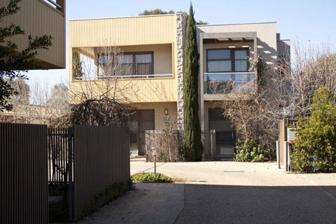 Central Shepparton Apartments - Events Australia 0