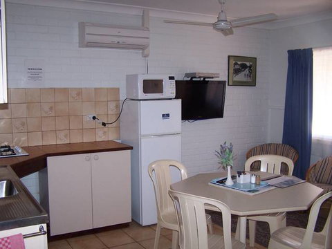 Busselton Jetty Chalets - Events Australia 3