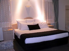 Charles Rasp Motor Inn - Events Australia 1