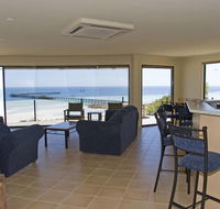 Cliff House Beachfront Villas - Events Australia