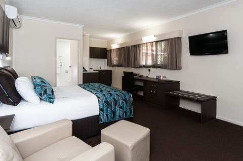 Comfort Inn & Suites Robertson Gardens - Tourism Bookings 6