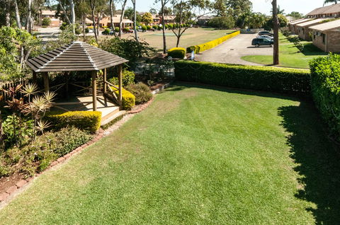 Comfort Inn & Suites Robertson Gardens - Tourism Bookings 5