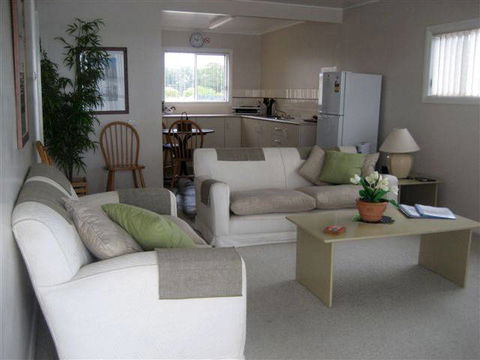 Coral Tree Lodge Tourist Park - Events Australia 1
