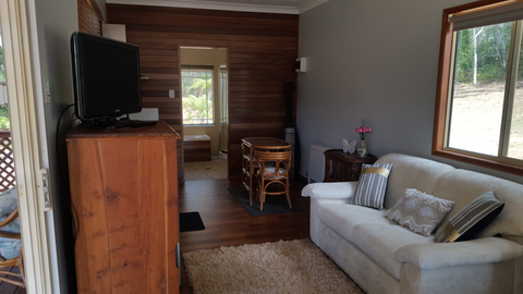 Ashton's Eco Retreat - Accommodation Europe 4