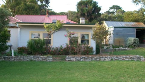 Stonewalls Cottage - Tourism Bookings 0