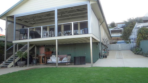 River Shack Rentals - River Lane - Events Australia 0