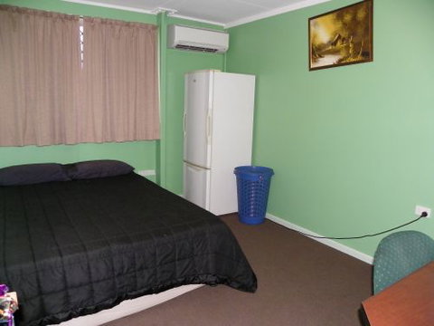 Mick’s Accommodation Club - Events Australia 3