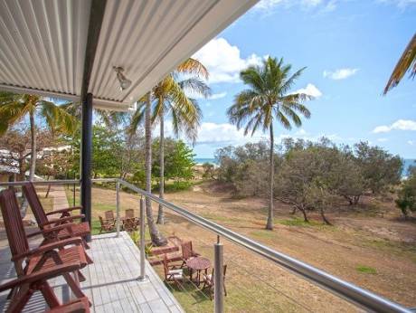 Queensland Tourism & Hospitality Brokers - Tourism Bookings 0