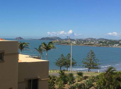 Queensland Tourism & Hospitality Brokers - Tourism Bookings 1