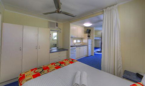 Alex Beach Cabins & Tourist Park - Events Australia 1