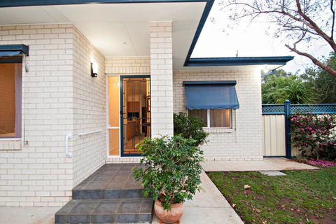 Rosies Cottage - Tourism Bookings 2