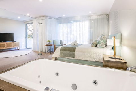 Azure Holiday House - Events Australia 1