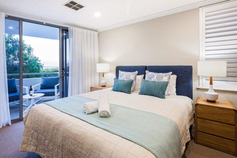 Azure Holiday House - Events Australia 2