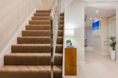 Azure Holiday House - Events Australia 7