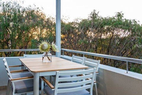 Azure Holiday House - Events Australia 18